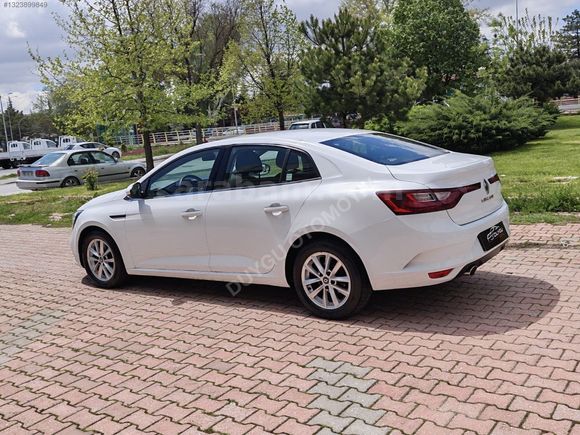Düşük Klometre MEGAN OTOMATİK