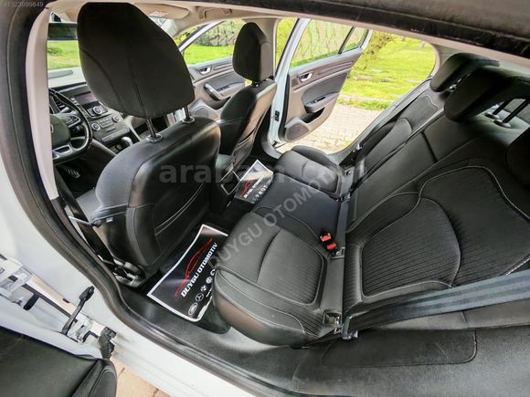 Düşük Klometre MEGAN OTOMATİK