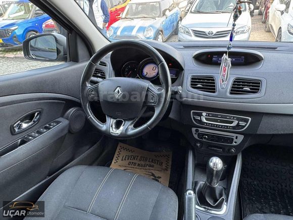 UÇAR'DAN..2014 RENAULT MEGANE 1.5 DCİ TOUCH PLUS..149.000 KM..
