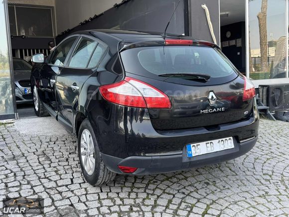 UÇAR'DAN..2014 RENAULT MEGANE 1.5 DCİ TOUCH PLUS..149.000 KM..