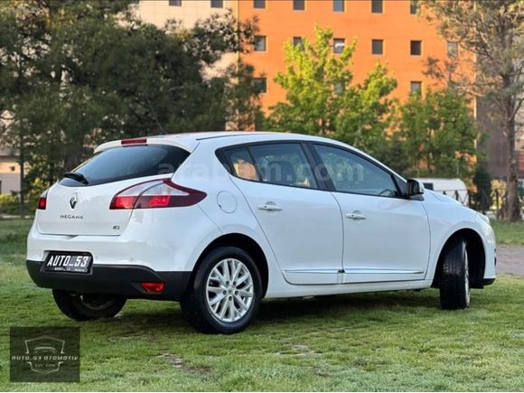 Auto_53'TEN OTOMATİK 2015 RENAULT MEGANE 1.5 DCİ TOUCH PLUS