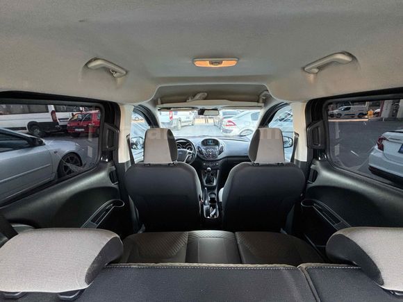 Sahibinden Ford Tourneo Courier 1.6 TDCi Titanium Plus 2017 Model 