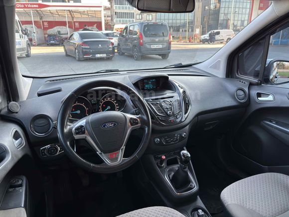Sahibinden Ford Tourneo Courier 1.6 TDCi Titanium Plus 2017 Model 