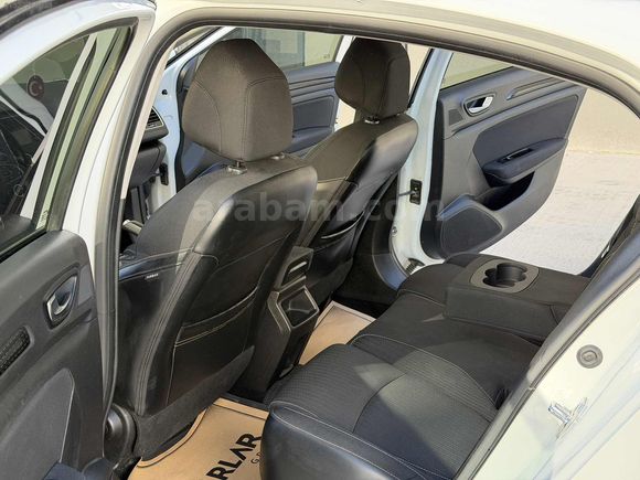 2016 MEGANE OTOMATİK TOUC PLUS 240 BİNDE UYGUN FİYATLI