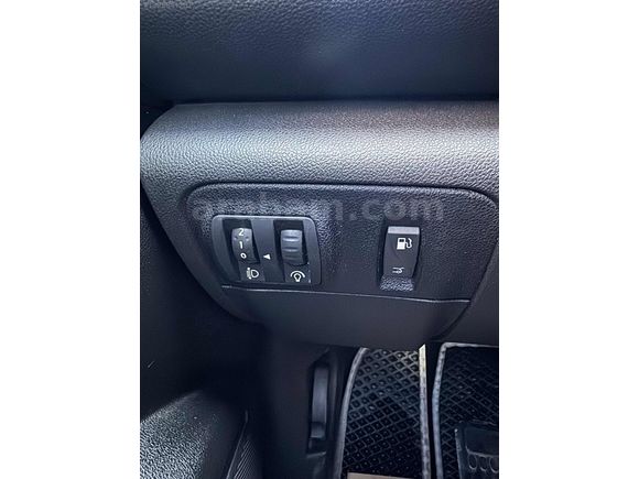 OĞUZ ' DAN DEĞİŞENSİZ OTOMATİK TOUCH PLUS MEGANE 4