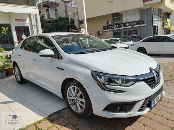 2017 MODEL MEGANE TOUC PLUS OTOMATİK VİTES ORJİNAL LED FAR DİZEL