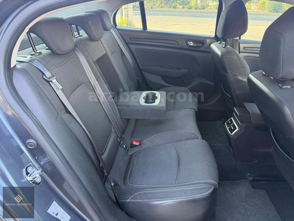 DEĞİŞENSİZ 2017 MEGANE DİZEL OTOMATİK TOUCH PLUS KARTA 12 TAKSİT