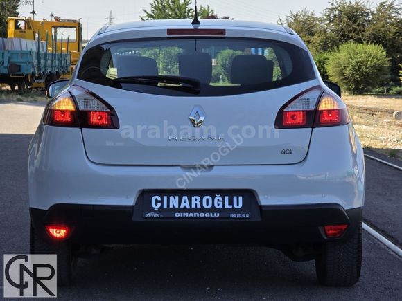 ÇINAROĞLU/2015/BOYASIZ/96.000 KM/MEGANE/1.5 DCI/TOUCH PLUS/BEYAZ