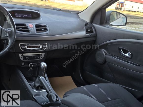 ÇINAROĞLU/2015/BOYASIZ/96.000 KM/MEGANE/1.5 DCI/TOUCH PLUS/BEYAZ