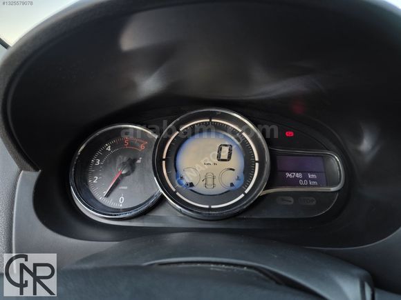 ÇINAROĞLU/2015/BOYASIZ/96.000 KM/MEGANE/1.5 DCI/TOUCH PLUS/BEYAZ
