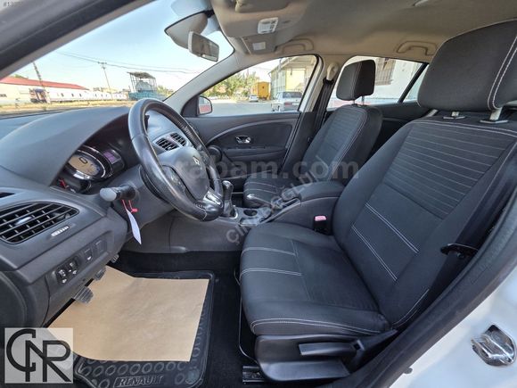 ÇINAROĞLU/2015/BOYASIZ/96.000 KM/MEGANE/1.5 DCI/TOUCH PLUS/BEYAZ