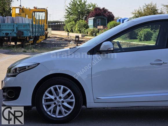 ÇINAROĞLU/2015/BOYASIZ/96.000 KM/MEGANE/1.5 DCI/TOUCH PLUS/BEYAZ