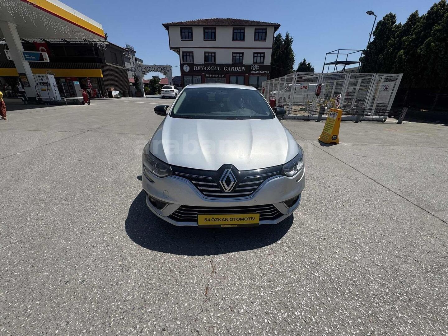 Galeriden Renault Megane 1.5 dCi Touch Plus 2018 Model Sakarya 217.000 km Gri 4