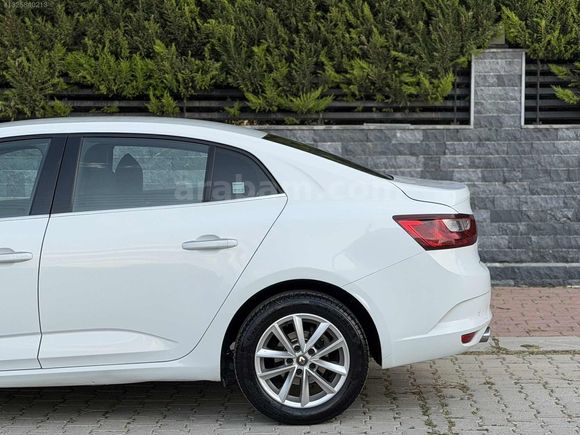 2020 RENAULT MEGANE DEGİŞENSİZ 2 PARÇA BOYALI