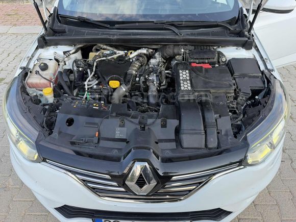 2020 RENAULT MEGANE DEGİŞENSİZ 2 PARÇA BOYALI