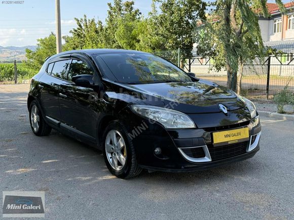 MİNİ GALERİ'DEN DEĞİŞENSİZ DYNAMİQUE MEGANE 3