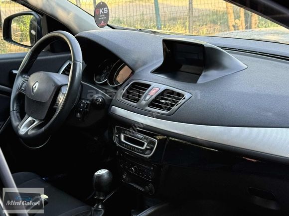 MİNİ GALERİ'DEN DEĞİŞENSİZ DYNAMİQUE MEGANE 3