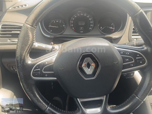 2018 model Renault Megane Touch dizel otomatik hatasız tramersiz