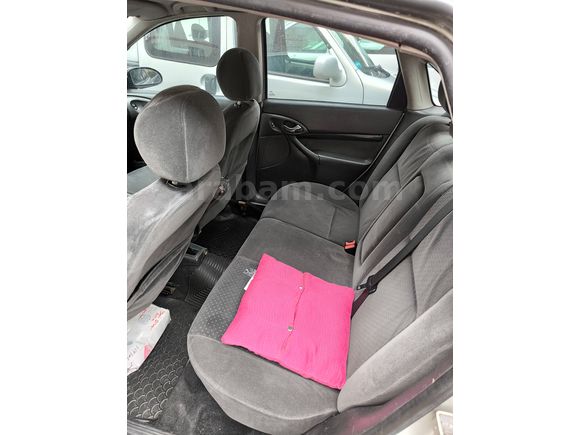 Sahibinden Ford Focus 1.6 Ghia 2002 Model 