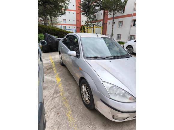 Sahibinden Ford Focus 1.6 Ghia 2002 Model 