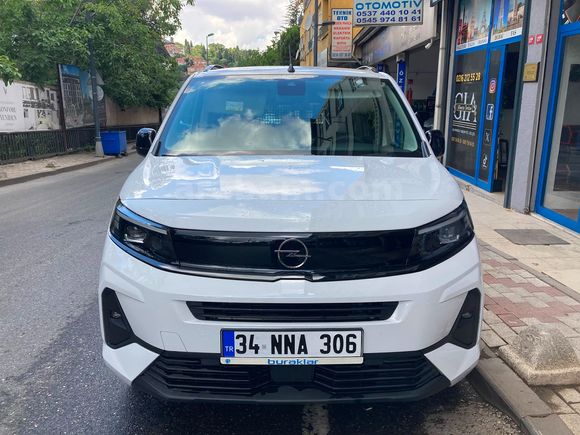 Sahibinden Opel Combo 1.5 Essential 2025 Model  %20 faturalı