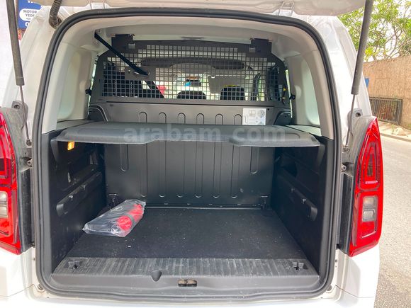 Sahibinden Opel Combo 1.5 Essential 2025 Model  %20 faturalı