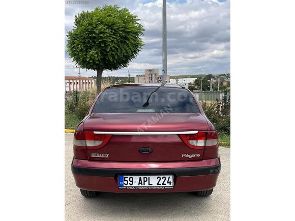 RENAULT MEGANE 1.6 KLİMALI - TAKASLI