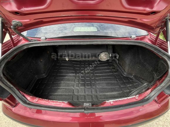 RENAULT MEGANE 1.6 KLİMALI - TAKASLI