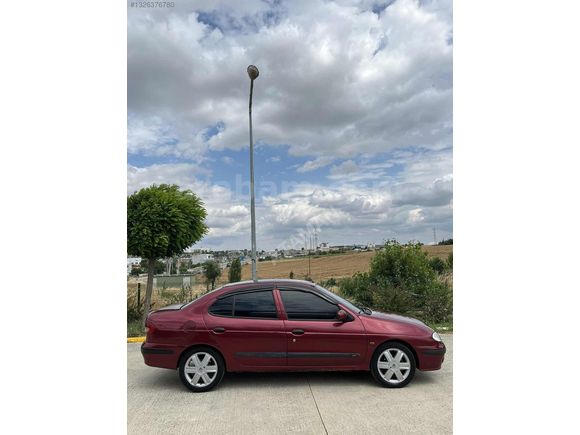 RENAULT MEGANE 1.6 KLİMALI - TAKASLI