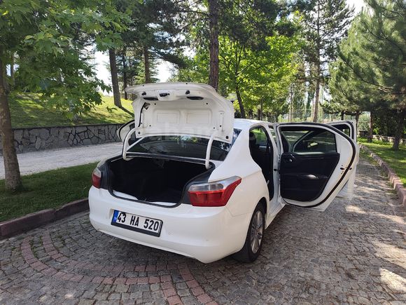 Sahibinden Citroen C-Elysée 1.6 HDi Exclusive 2013 Model