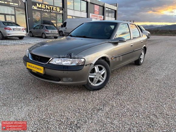 1998 MODEL DİJİTAL KLİMALI 2.0 BENZİN LPG