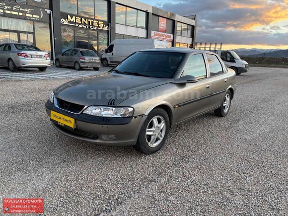 1998 MODEL DİJİTAL KLİMALI 2.0 BENZİN LPG