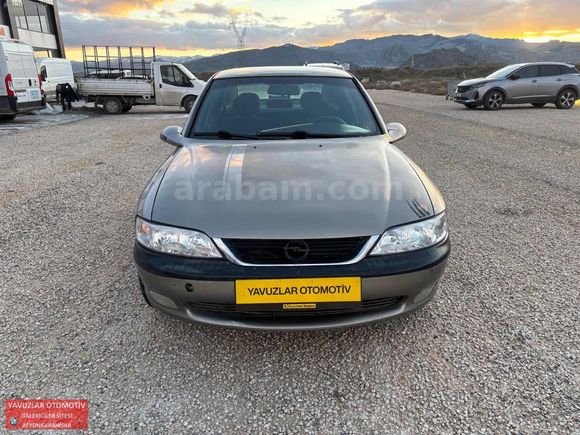 1998 MODEL DİJİTAL KLİMALI 2.0 BENZİN LPG