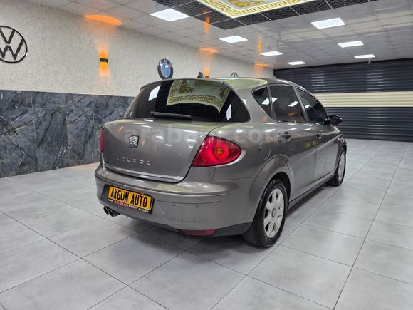 2006 MODEL SEAT TOLEDO HATASIZ AYARINDA DÜŞÜK KM, REDE ÇOK TEMİZ