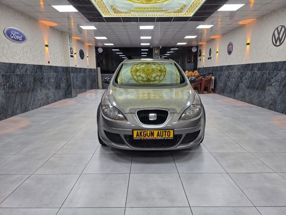 2006 MODEL SEAT TOLEDO HATASIZ AYARINDA DÜŞÜK KM, REDE ÇOK TEMİZ