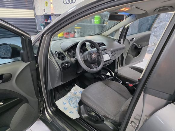 2006 MODEL SEAT TOLEDO HATASIZ AYARINDA DÜŞÜK KM, REDE ÇOK TEMİZ