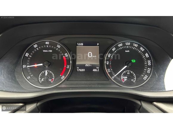 ""GARDEN""2022 OCTAVİA 1.5 E-TEC DSG GRİ/ANTRASİT ŞERİT TAKİP
