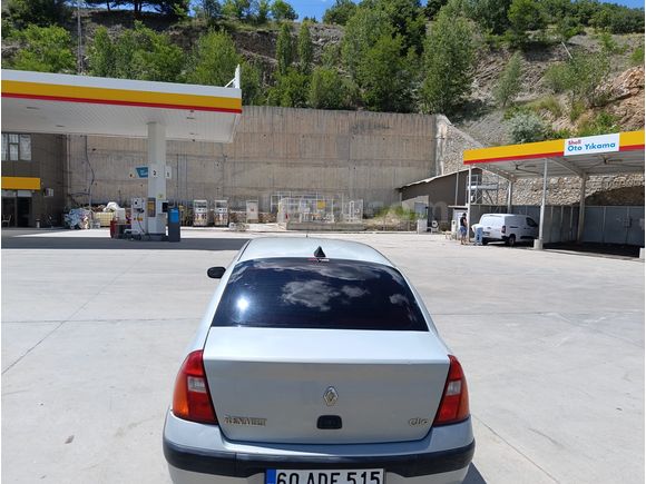 Sahibinden Renault Clio 1.4 Authentique 2004 Model 