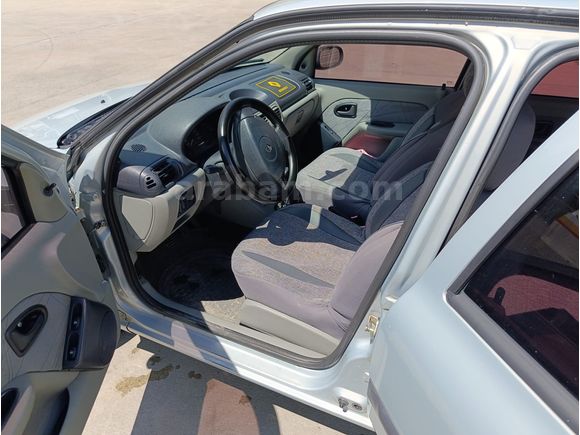 Sahibinden Renault Clio 1.4 Authentique 2004 Model 