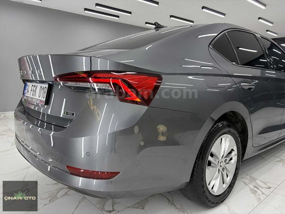 2022 OCTAVIA 1.5 TSİ e-Tec ELİTE DSG HATASIZ