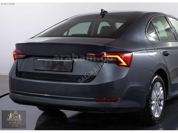 İLK ELDEN %20 FATURALI 65 BİN KM 1.5 TSI e-Tec Elite DSG OCTAVIA