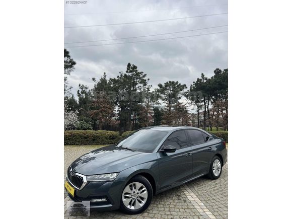 MERT TURANDAN 2021 OCTAVİA 1.5TSİ ELİT DSG HATASIZ 152.000 KMDE