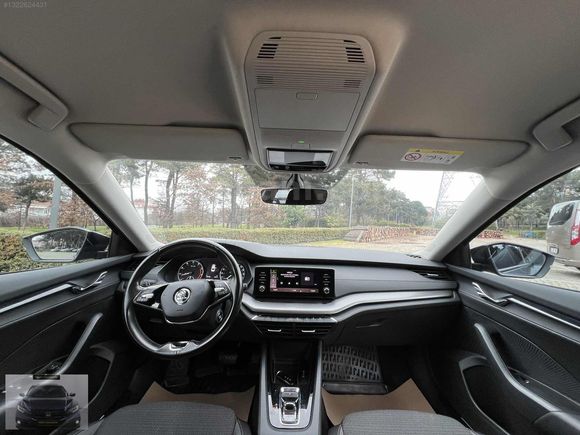 MERT TURANDAN 2021 OCTAVİA 1.5TSİ ELİT DSG HATASIZ 152.000 KMDE