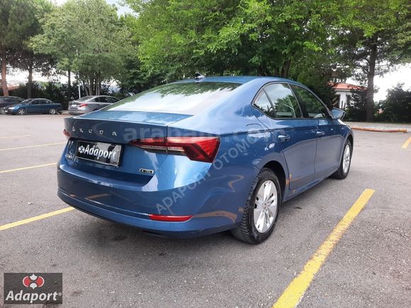 2021 Model Tam Bakımlı Kazasız Boyasız Octavia 1.5 e-Tech Elite