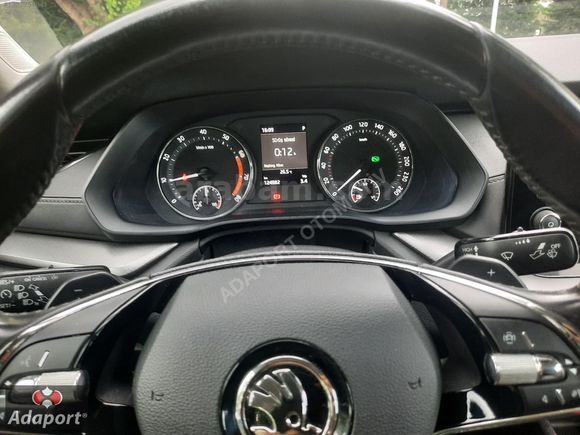 2021 Model Tam Bakımlı Kazasız Boyasız Octavia 1.5 e-Tech Elite