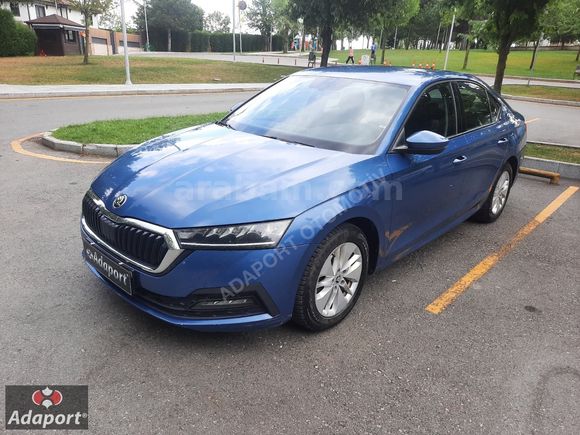 2021 Model Tam Bakımlı Kazasız Boyasız Octavia 1.5 e-Tech Elite