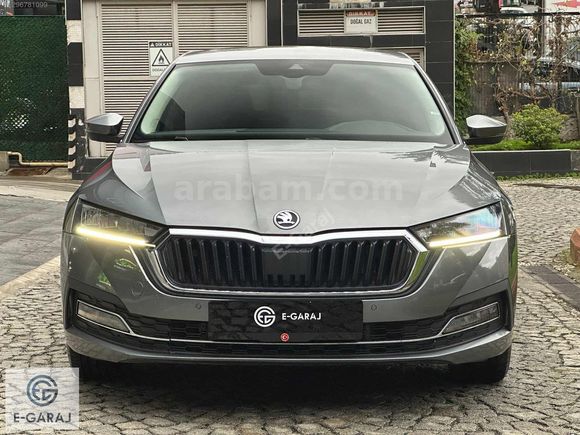 EGARAJ | 2023 SKODA OCTAVİA