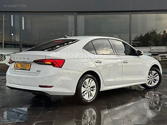 ALTINSOYOTODAN 2021 BOYASIZ ELİTE 116.000 KM 1.5 E-TEC OCTAVİA