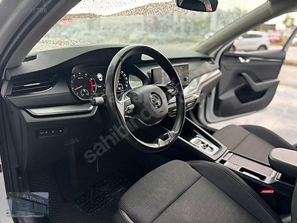 ALTINSOYOTODAN 2021 BOYASIZ ELİTE 116.000 KM 1.5 E-TEC OCTAVİA