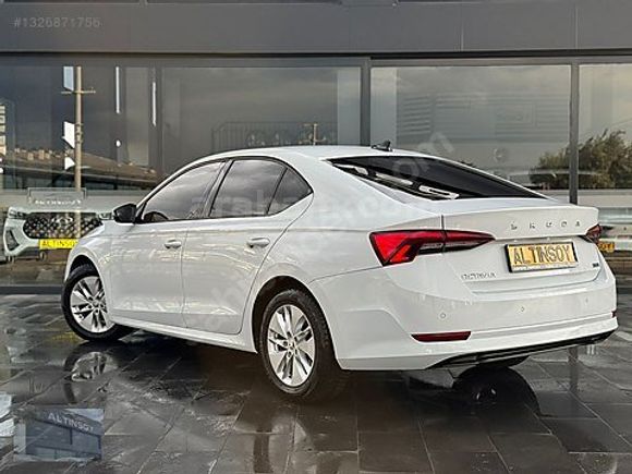 ALTINSOYOTODAN 2021 BOYASIZ ELİTE 116.000 KM 1.5 E-TEC OCTAVİA